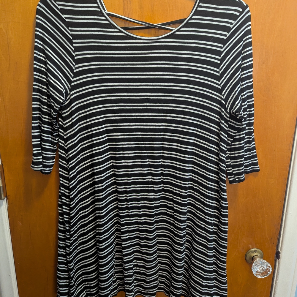 Rue21 Black and White Striped Long Sleeve Top/Short Dress